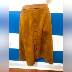 1x Suede like retrology skirt